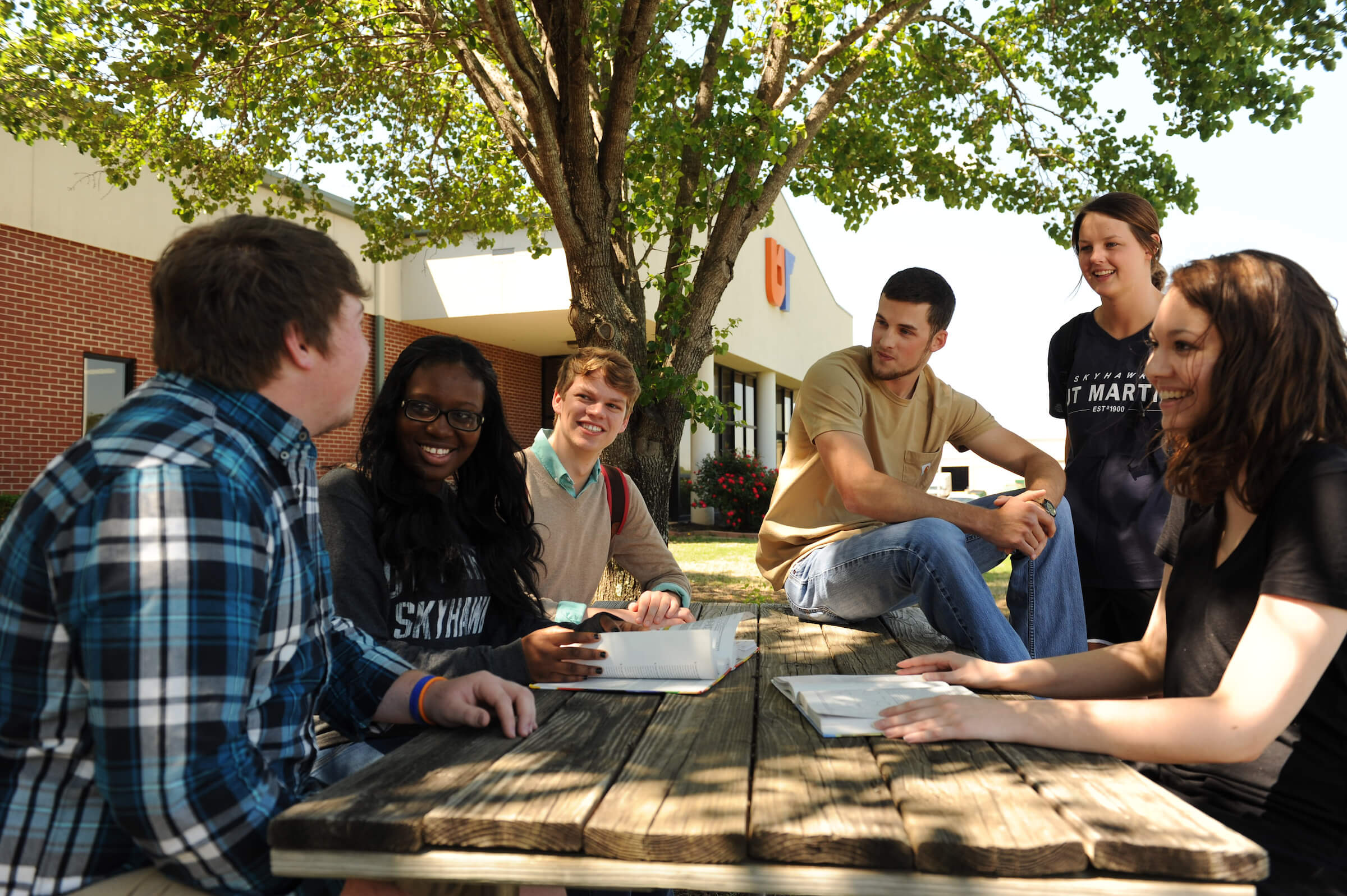 Students gather outside the UT Martin Selmer Center.