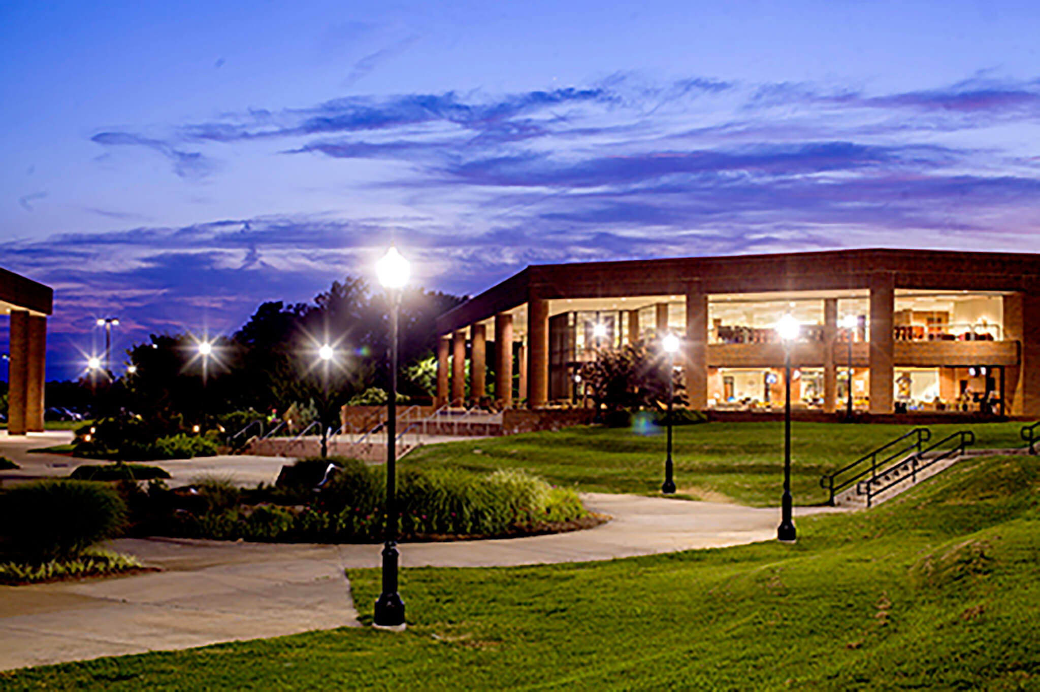 Paul Meek Library